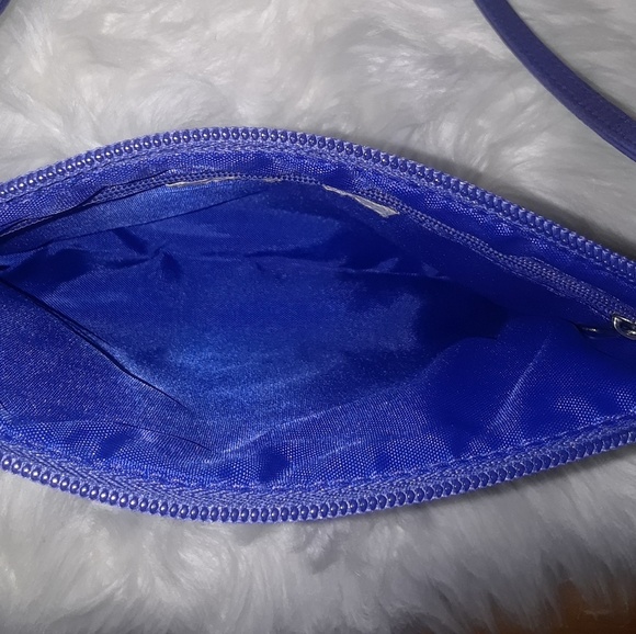 Kenneth Cole Crossbody Bag - Picture 3 of 4